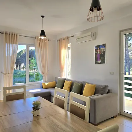 Sunny - 091 * Durres