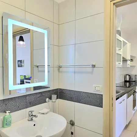 Sunny - 091 Apartment Durres